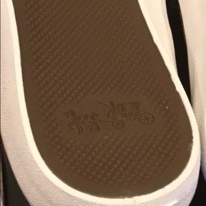 Empire Low Top Logo Sneakers SZ 6